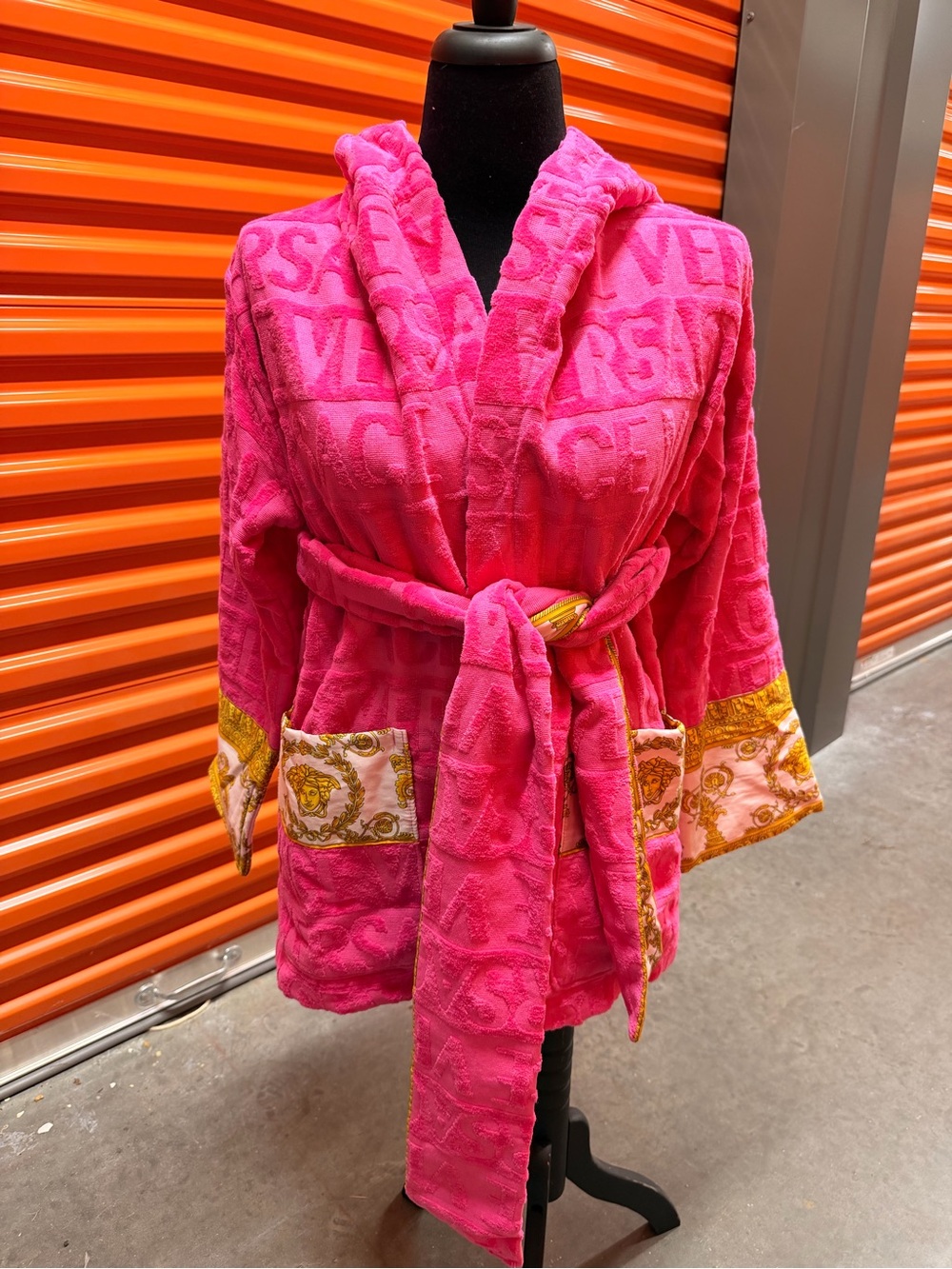 Versace Hot Pink Hooded Terry Robe Jacket with Gold Trim - Picture 3 of 10